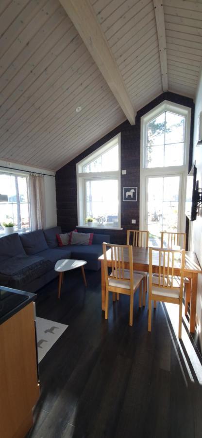 Lakeside Log Cabin Fraemby Udde 팔룬 외부 사진
